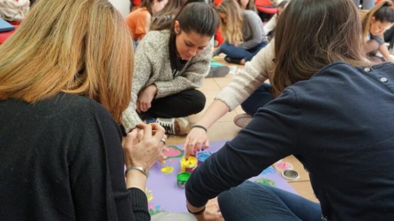 Taller práctico con material manipulativo